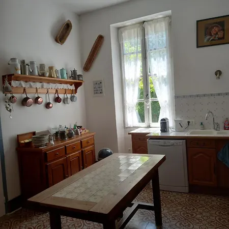 Les Cigales Bed & Breakfast Charols