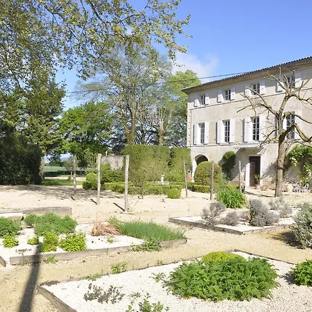 Les Cigales Bed & Breakfast 2*